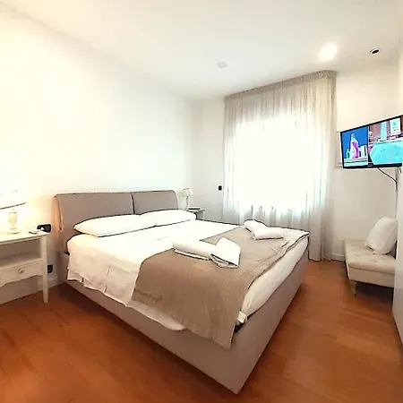 Yourhome In Vico 펜션 비코에쿠엔세